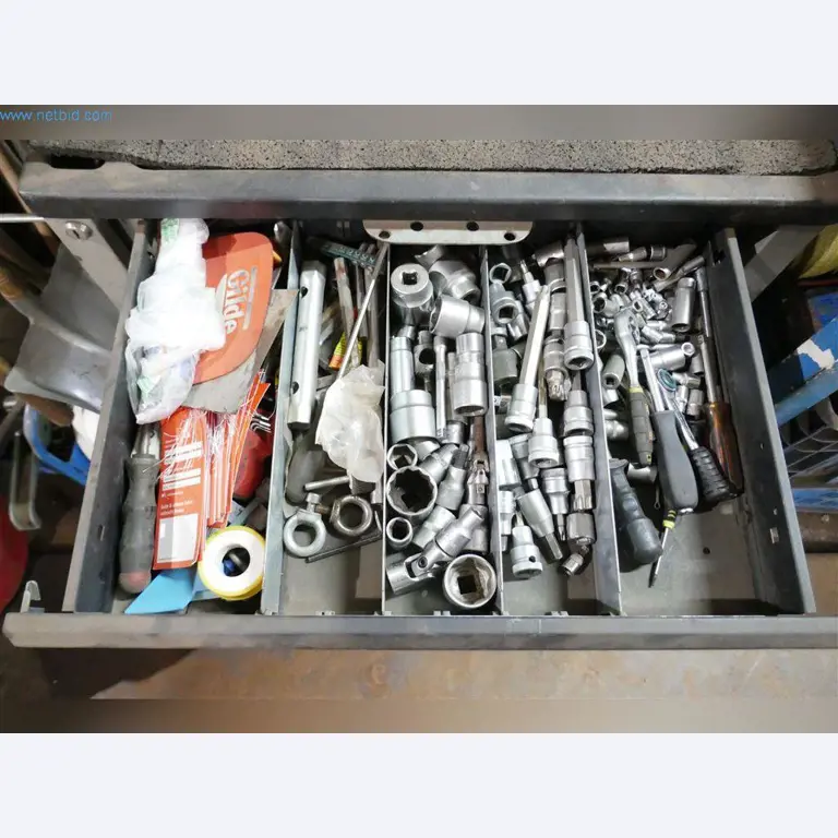 Maschinen, Betriebs- und Geschäftsausstattung, Warenvorräte, Montagematerial und Fahrzeuge (Bereich Stahlbau)-2