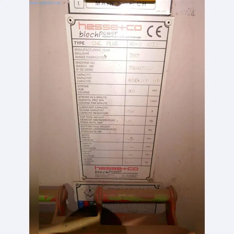 Maquinaria, equipos operativos y de oficina, existencias, materiales de montaje y vehículos-5