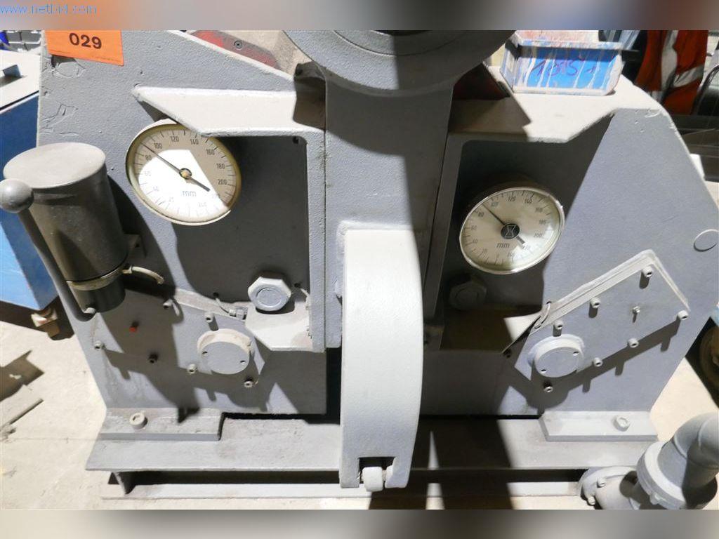 Máquinas, equipamento operacional e de escritório, existências, materiais de montagem e veículos (divisão Construção Metálica)-5