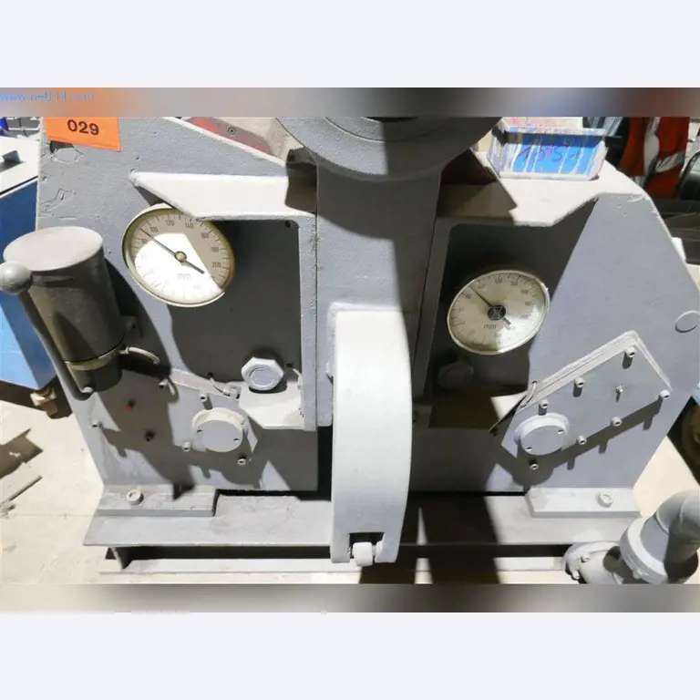Máquinas, equipamento operacional e de escritório, existências, materiais de montagem e veículos (divisão Construção Metálica)-5