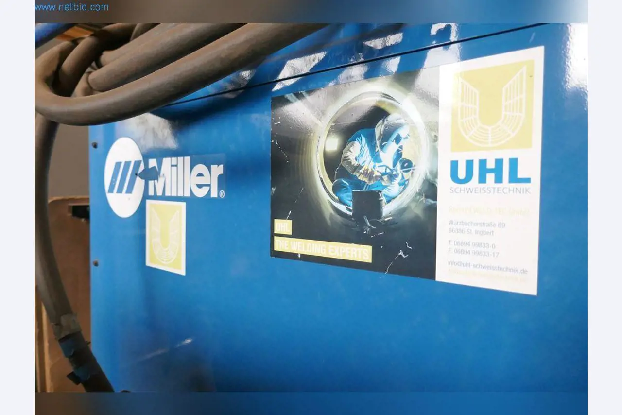 Maquinaria, equipos operativos y de oficina, existencias, materiales de montaje y vehículos-3