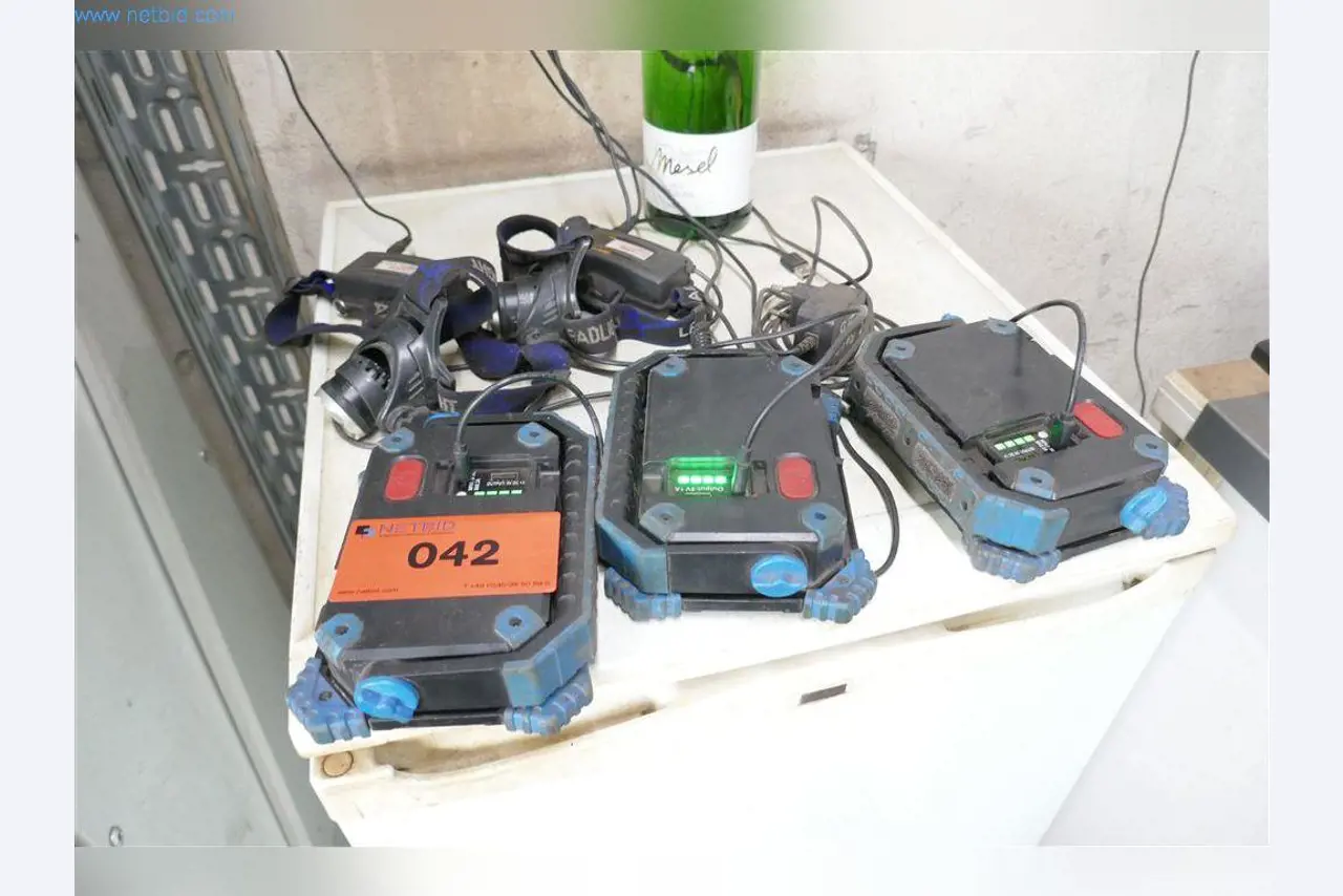 Maquinaria, equipos operativos y de oficina, existencias, materiales de montaje y vehículos-2