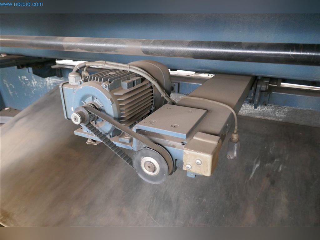 Máquinas, equipamento operacional e de escritório, existências, materiais de montagem e veículos (divisão Construção Metálica)-10