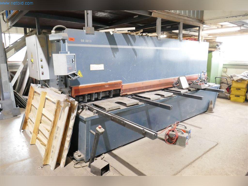 Máquinas, equipamento operacional e de escritório, existências, materiais de montagem e veículos (divisão Construção Metálica)-6