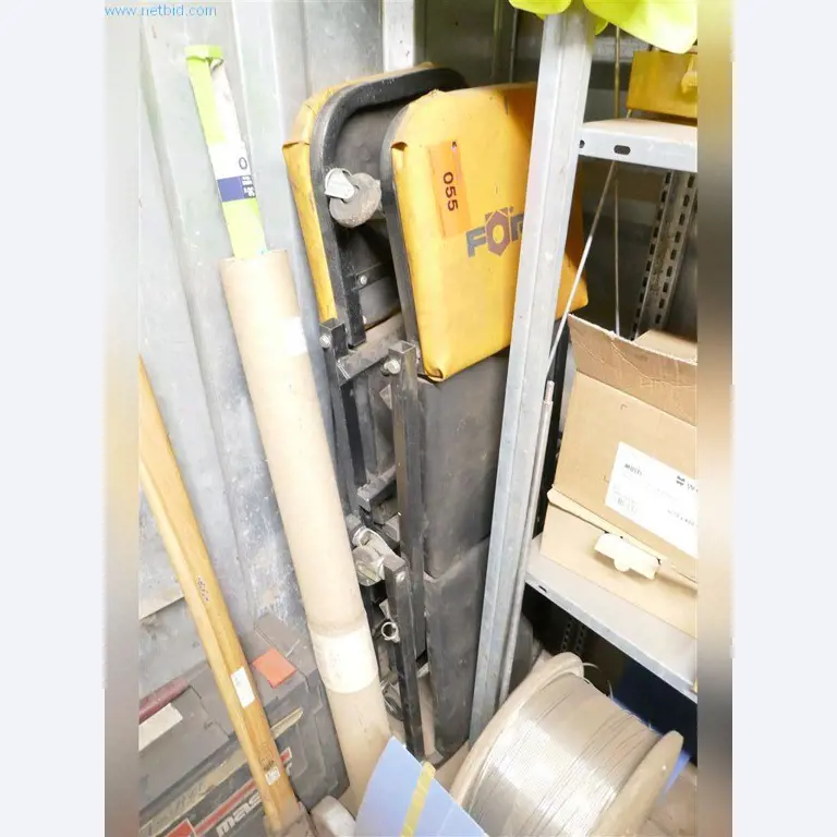 Maquinaria, equipos operativos y de oficina, existencias, materiales de montaje y vehículos-1