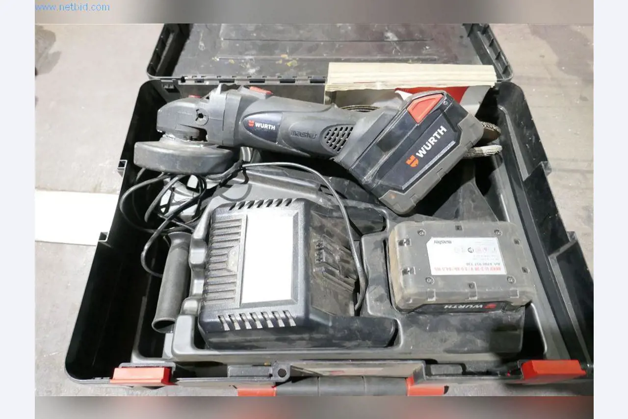 Stroje, provozní a kancelářské vybavení, zásoby, montážní materiál a vozidla-1