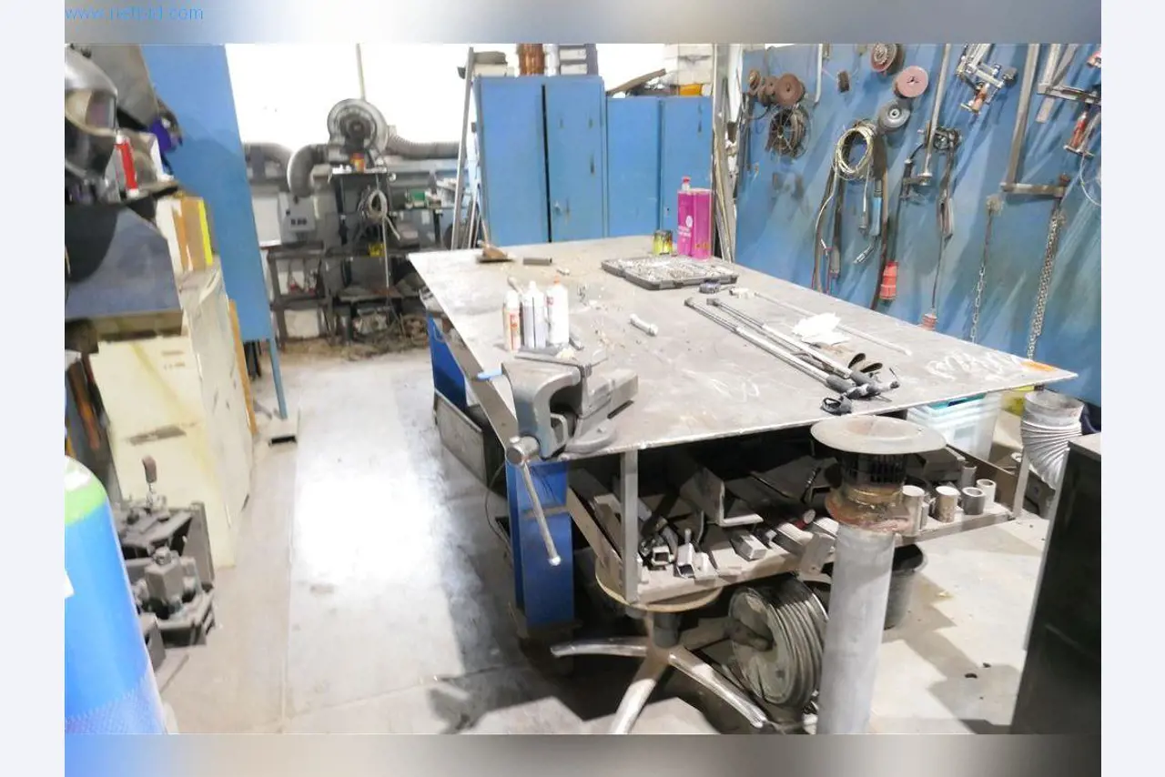 Maschinen, Betriebs- und Geschäftsausstattung, Warenvorräte, Montagematerial und Fahrzeuge (Bereich Stahlbau)-2