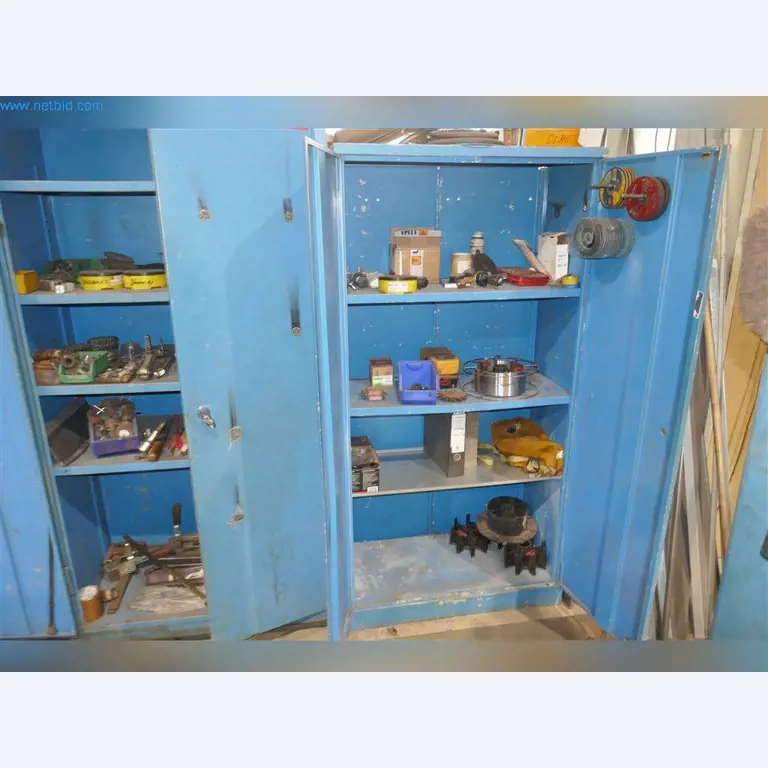 Stroje, provozní a kancelářské vybavení, zásoby, montážní materiál a vozidla-3