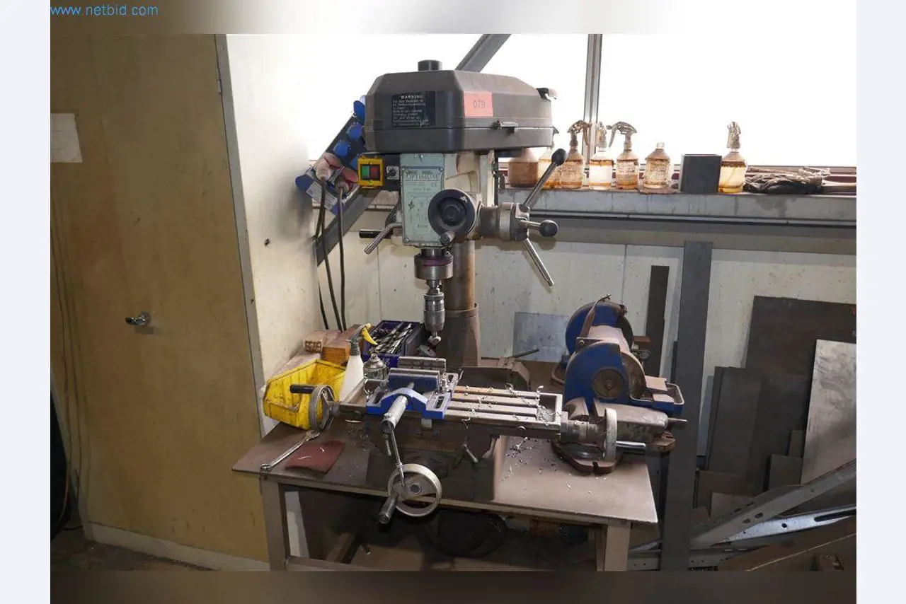 Stroje, provozní a kancelářské vybavení, zásoby, montážní materiál a vozidla-1