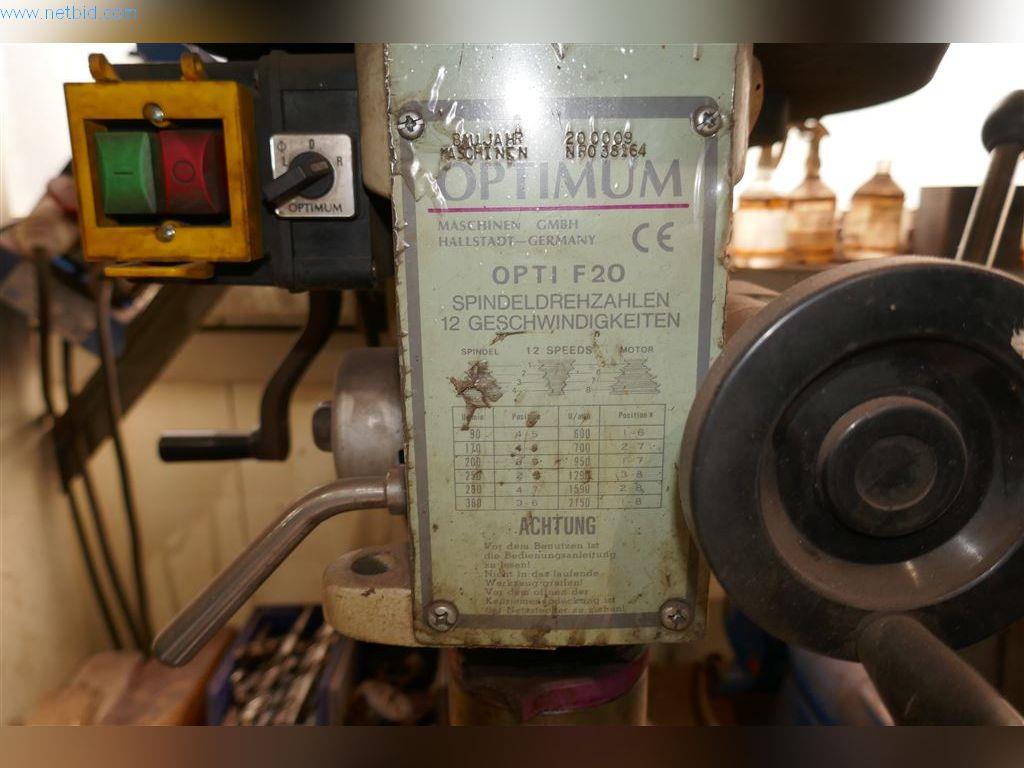 Stroje, provozní a kancelářské vybavení, zásoby, montážní materiál a vozidla-4