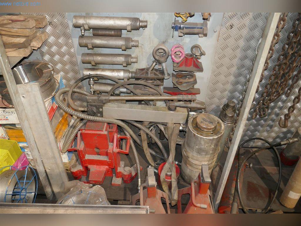 Maquinaria, equipos operativos y de oficina, existencias, materiales de montaje y vehículos-3