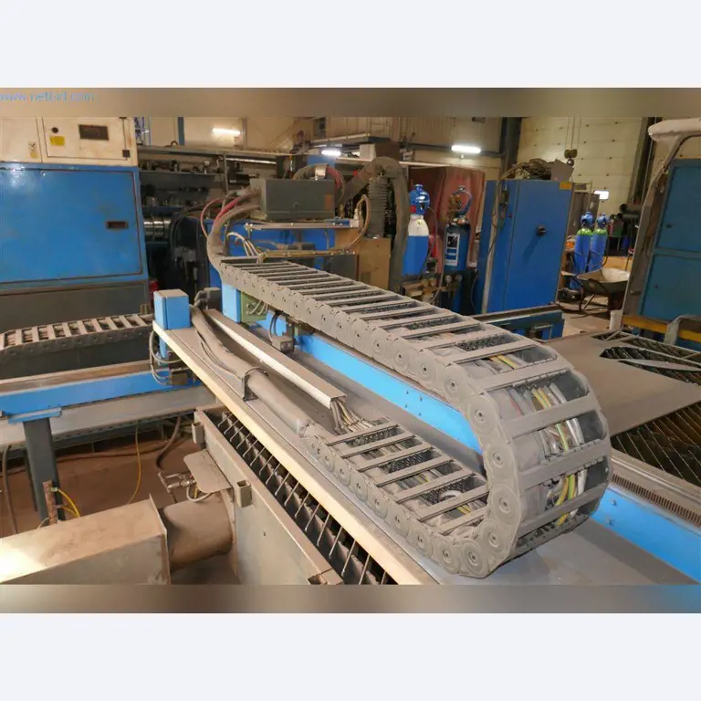 Máquinas, equipamento operacional e de escritório, existências, materiais de montagem e veículos (divisão Construção Metálica)-13