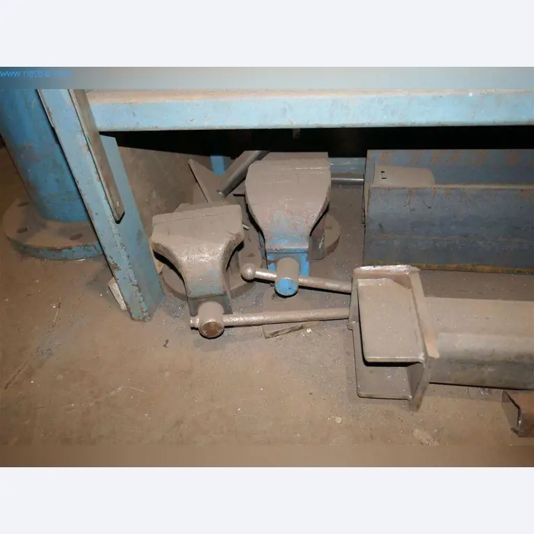 Machinery, operating and office equipment, inventories, assembly materials and vehicles (steel construction sector)-4