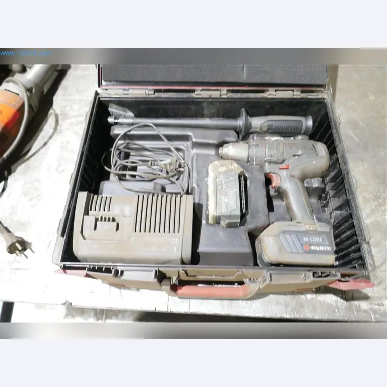 Maquinaria, equipos operativos y de oficina, existencias, materiales de montaje y vehículos-4