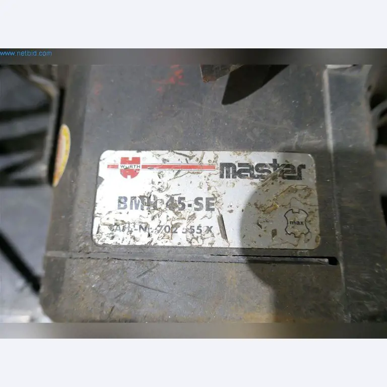 Maquinaria, equipos operativos y de oficina, existencias, materiales de montaje y vehículos-8