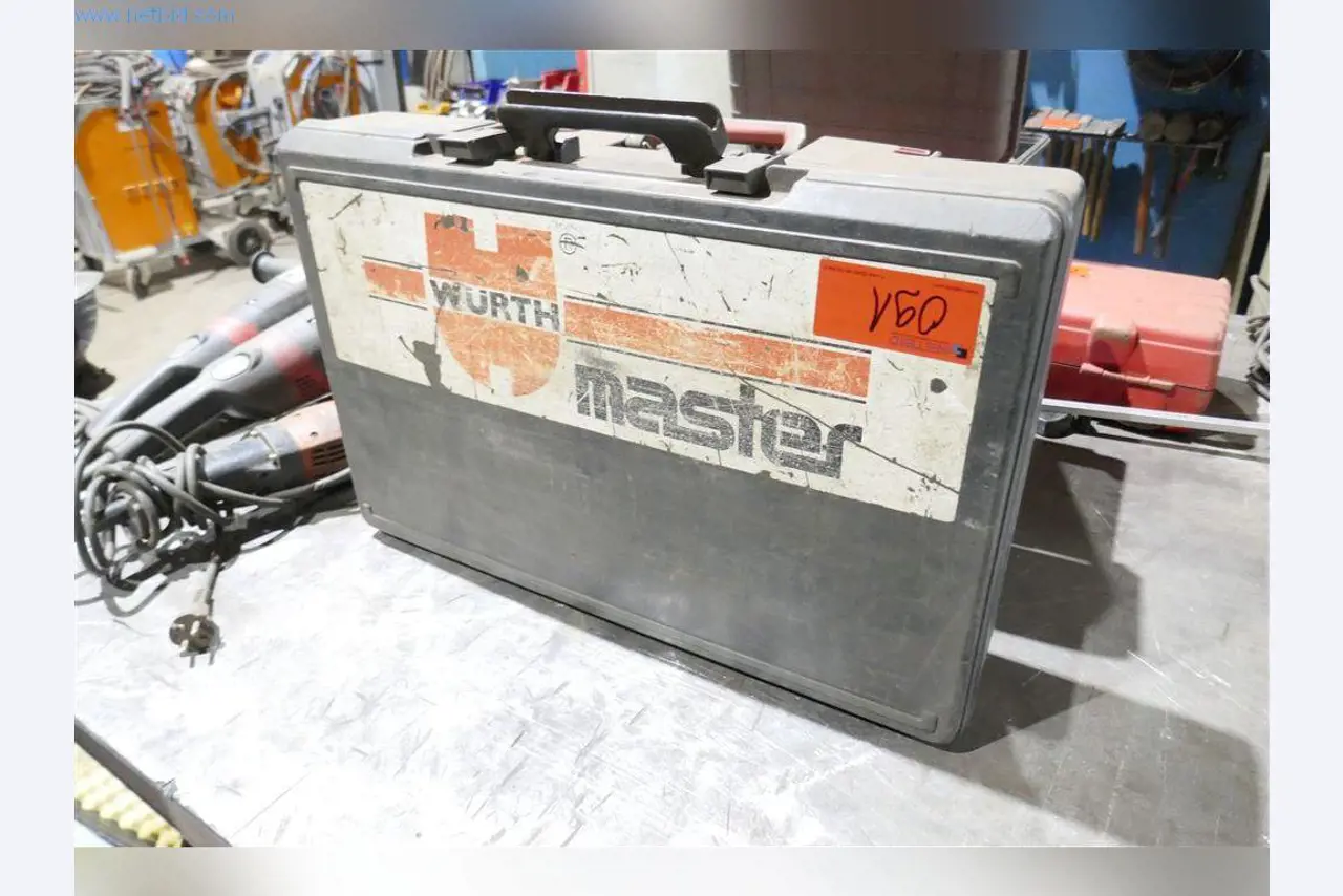 Maquinaria, equipos operativos y de oficina, existencias, materiales de montaje y vehículos-9