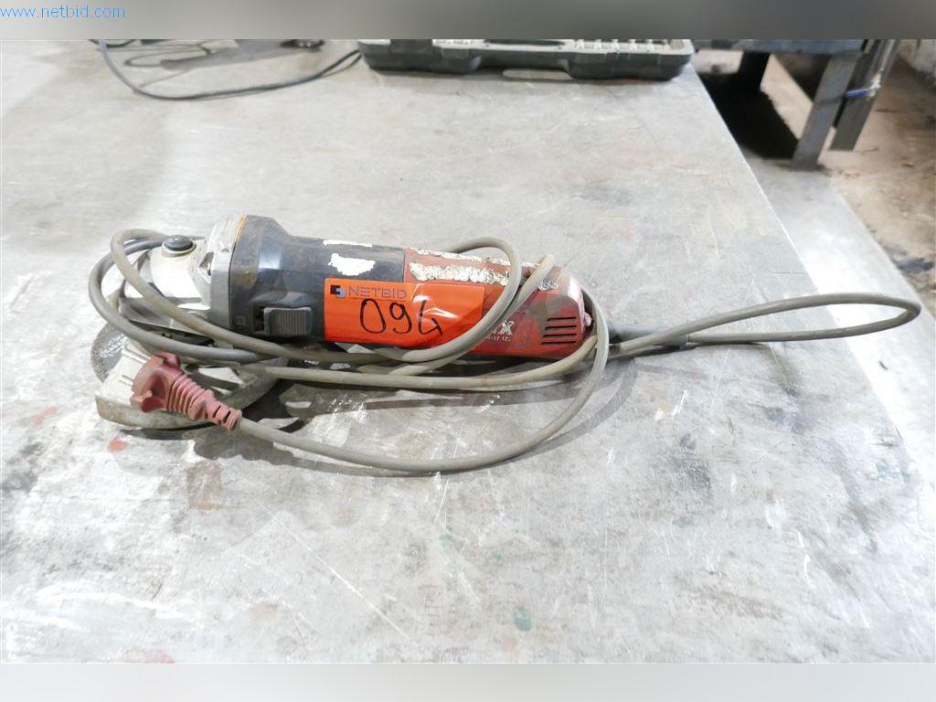 Stroje, provozní a kancelářské vybavení, zásoby, montážní materiál a vozidla-3