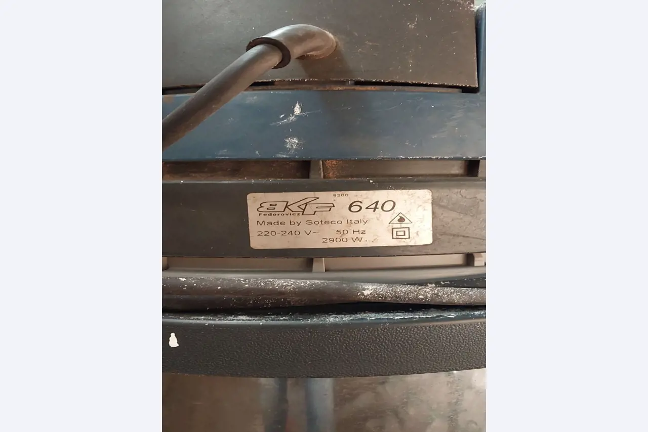 Maschinen zur Möbelproduktion-2