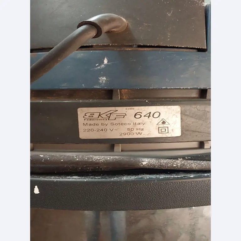 Maschinen zur Möbelproduktion-2