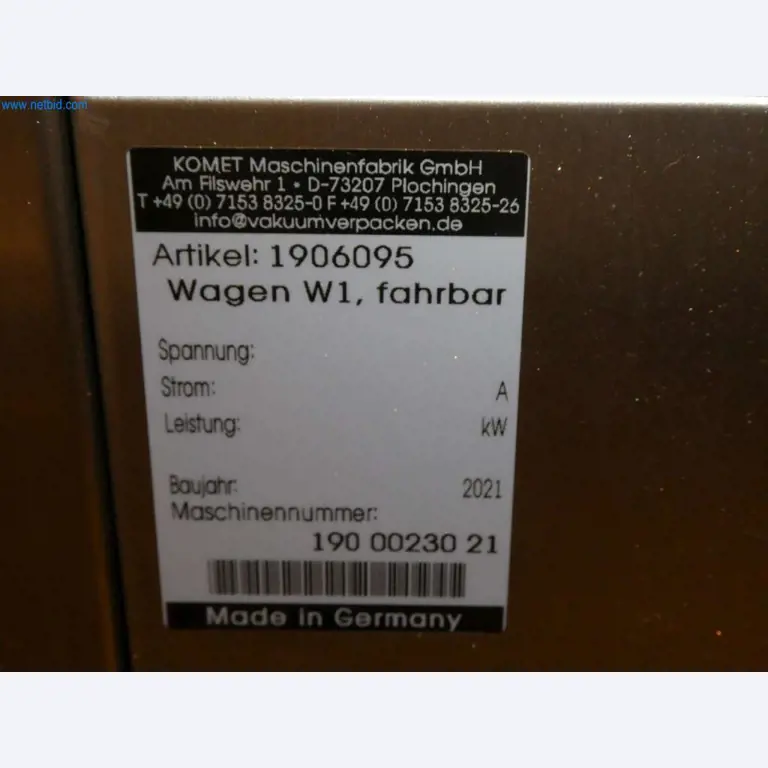 Equipamento e mobiliário para uma confeitaria-6