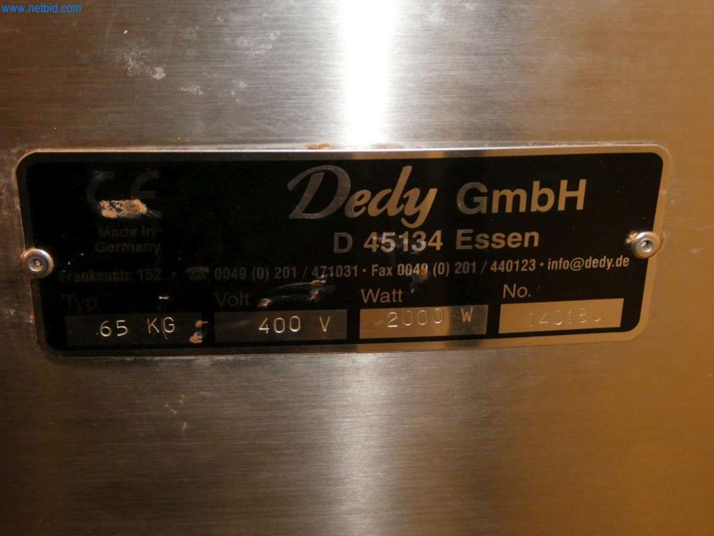 Geräte und Einrichtung einer Confiserie -7