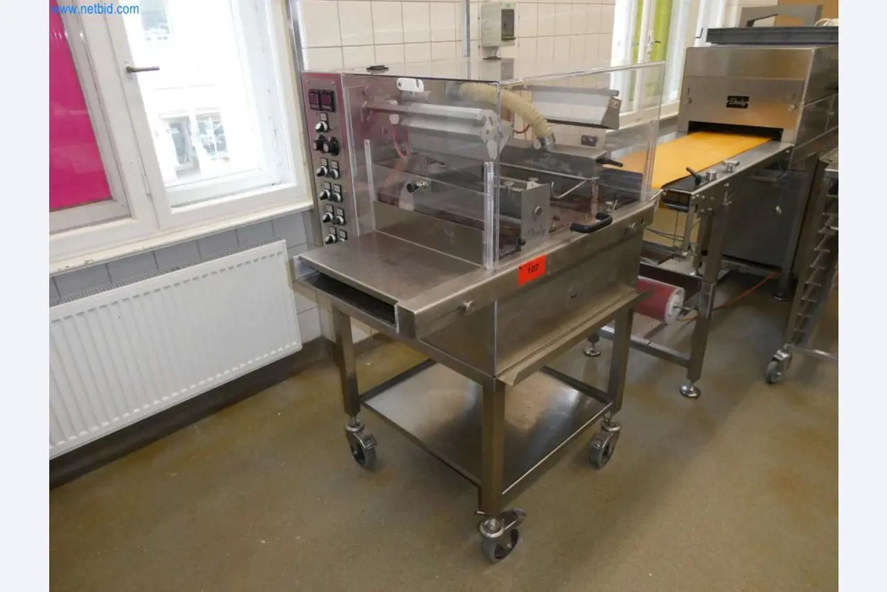 Uitrusting en meubilair voor een banketbakkerij-1
