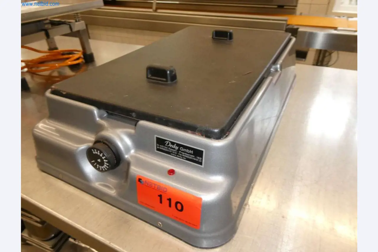 Geräte und Einrichtung einer Confiserie -1