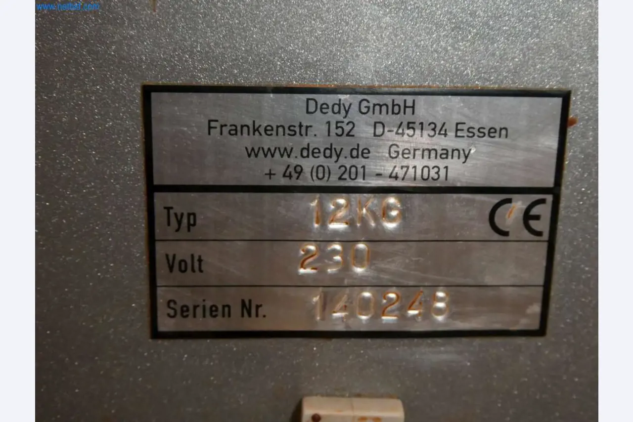 Geräte und Einrichtung einer Confiserie -3