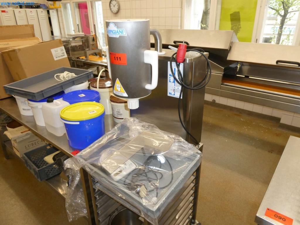 Equipamiento y mobiliario para una confitería-7