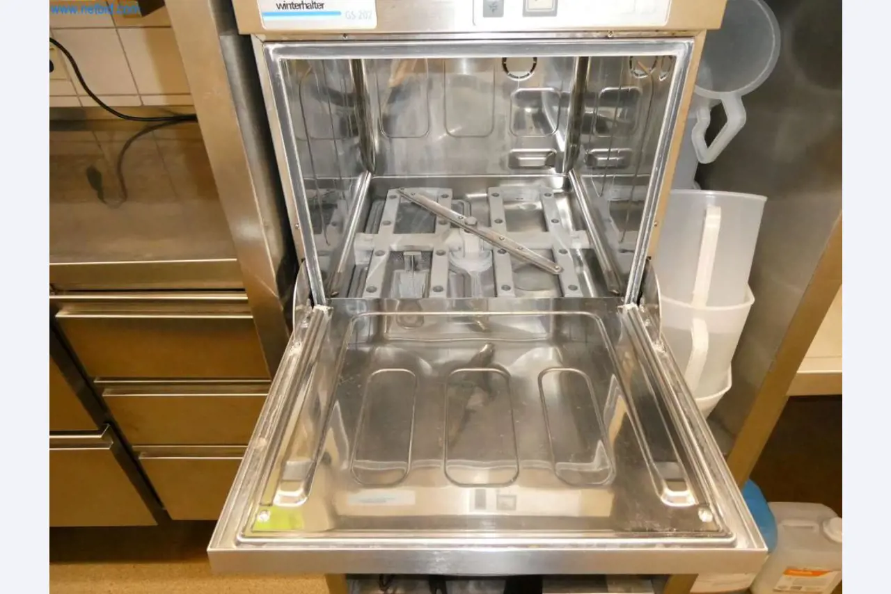 Geräte und Einrichtung einer Confiserie -2