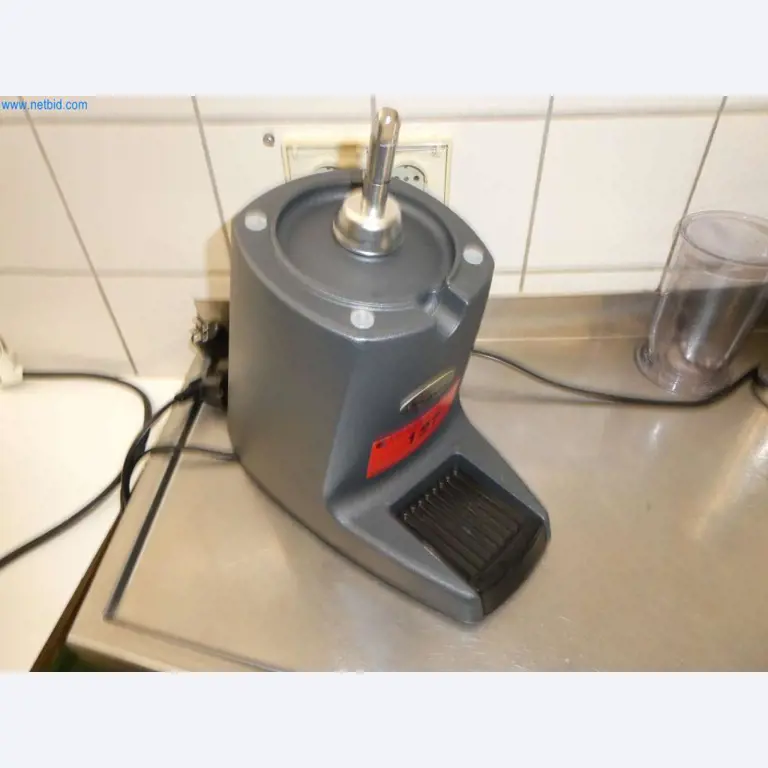 Geräte und Einrichtung einer Confiserie -4