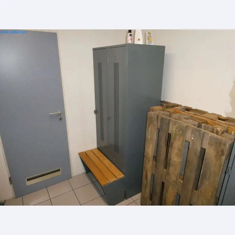 Equipamiento y mobiliario para una confitería-4