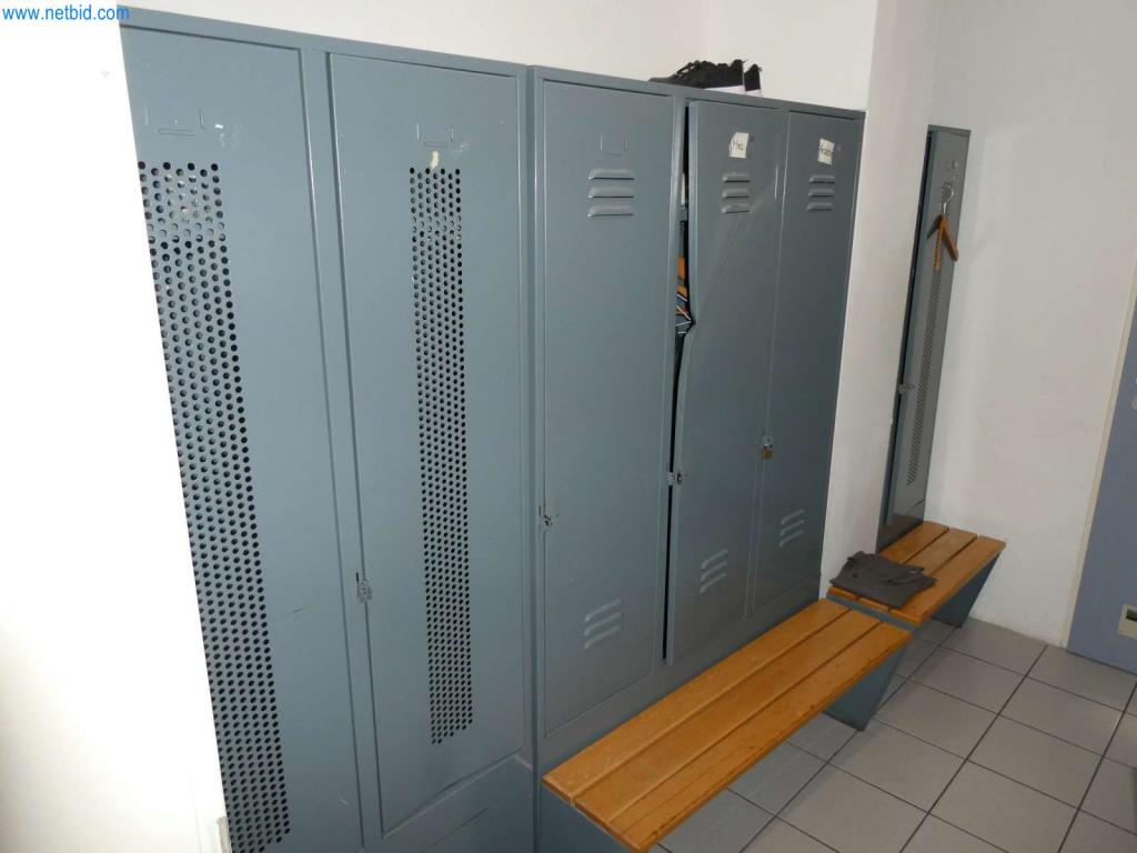 Equipamiento y mobiliario para una confitería-5