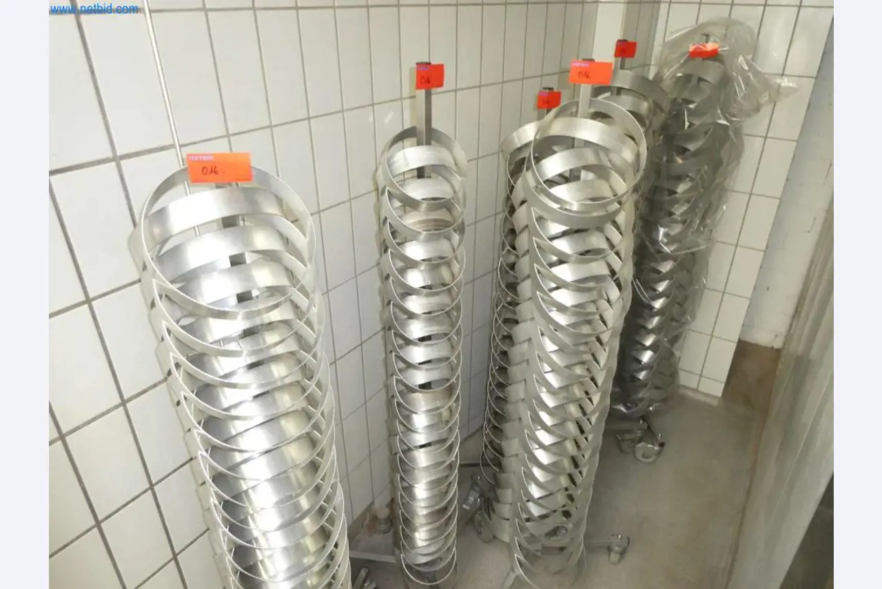 Equipamiento y mobiliario para una confitería-3