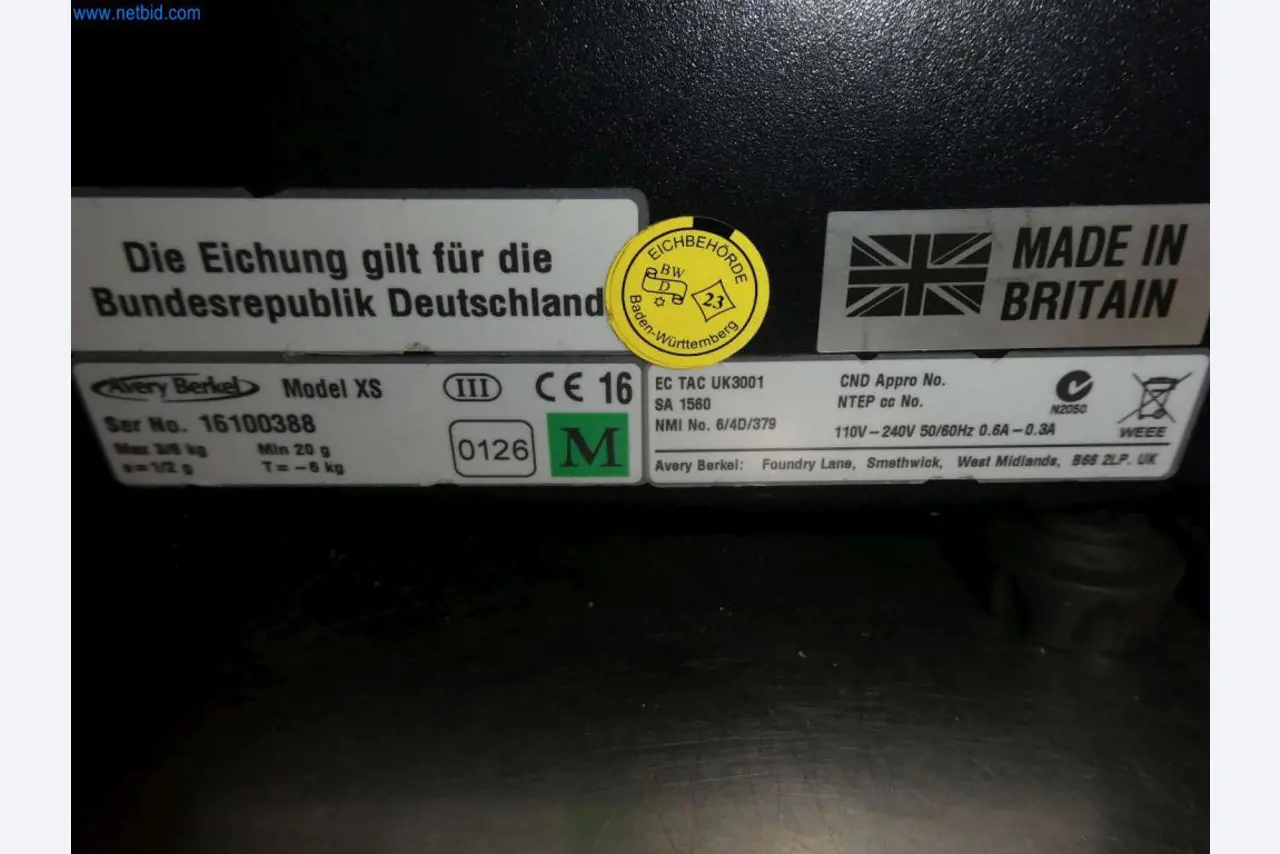 Equipamiento y mobiliario para una confitería-4