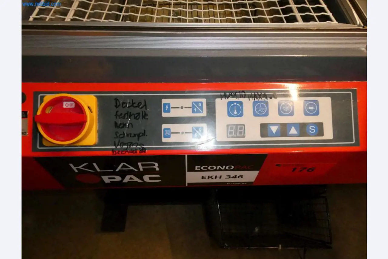 Equipamiento y mobiliario para una confitería-5