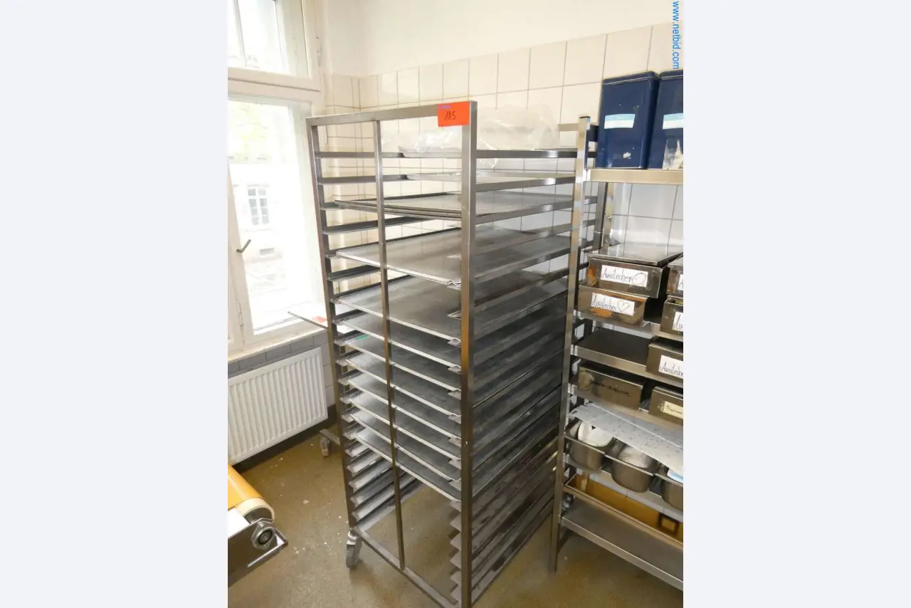 Equipamiento y mobiliario para una confitería-2