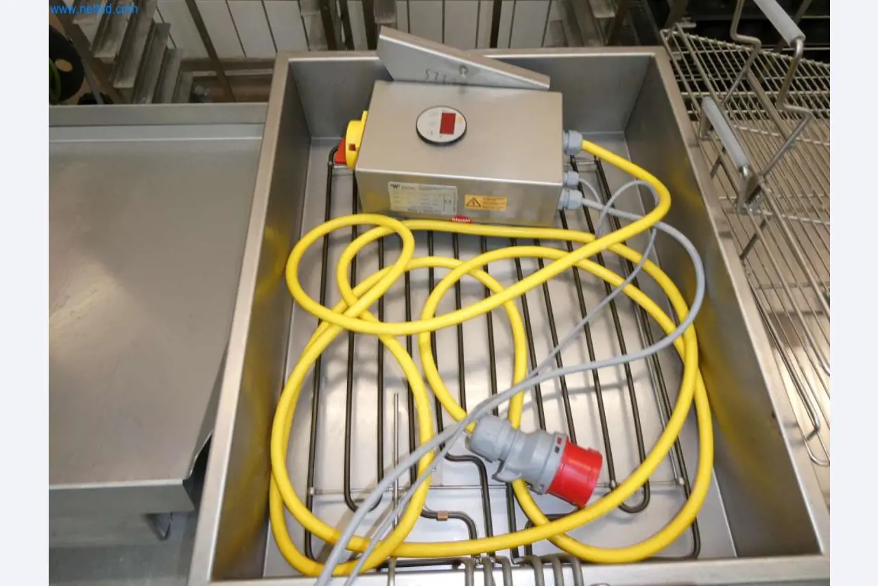 Equipamiento y mobiliario para una confitería-3