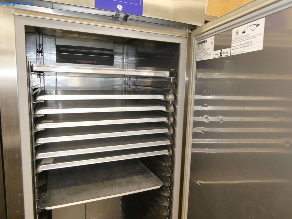 Geräte und Einrichtung einer Confiserie -4