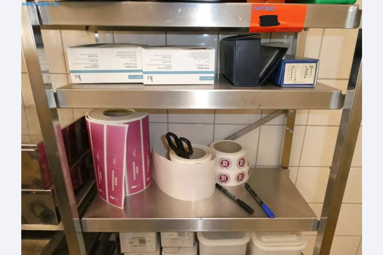Equipamiento y mobiliario para una confitería-7