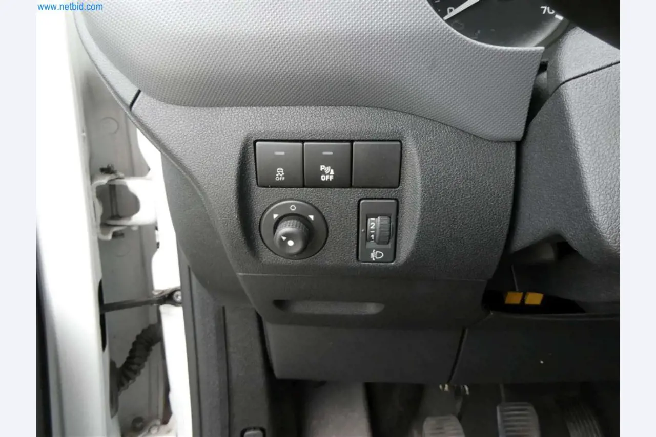 Equipamento e mobiliário para uma confeitaria-10