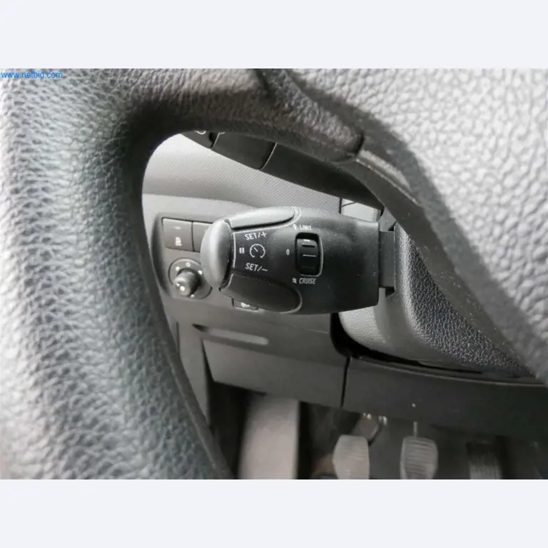 Equipamento e mobiliário para uma confeitaria-11