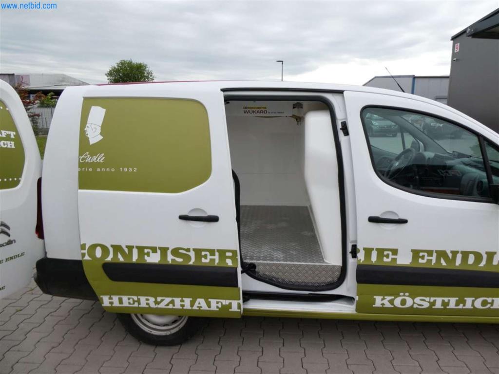 Geräte und Einrichtung einer Confiserie -16