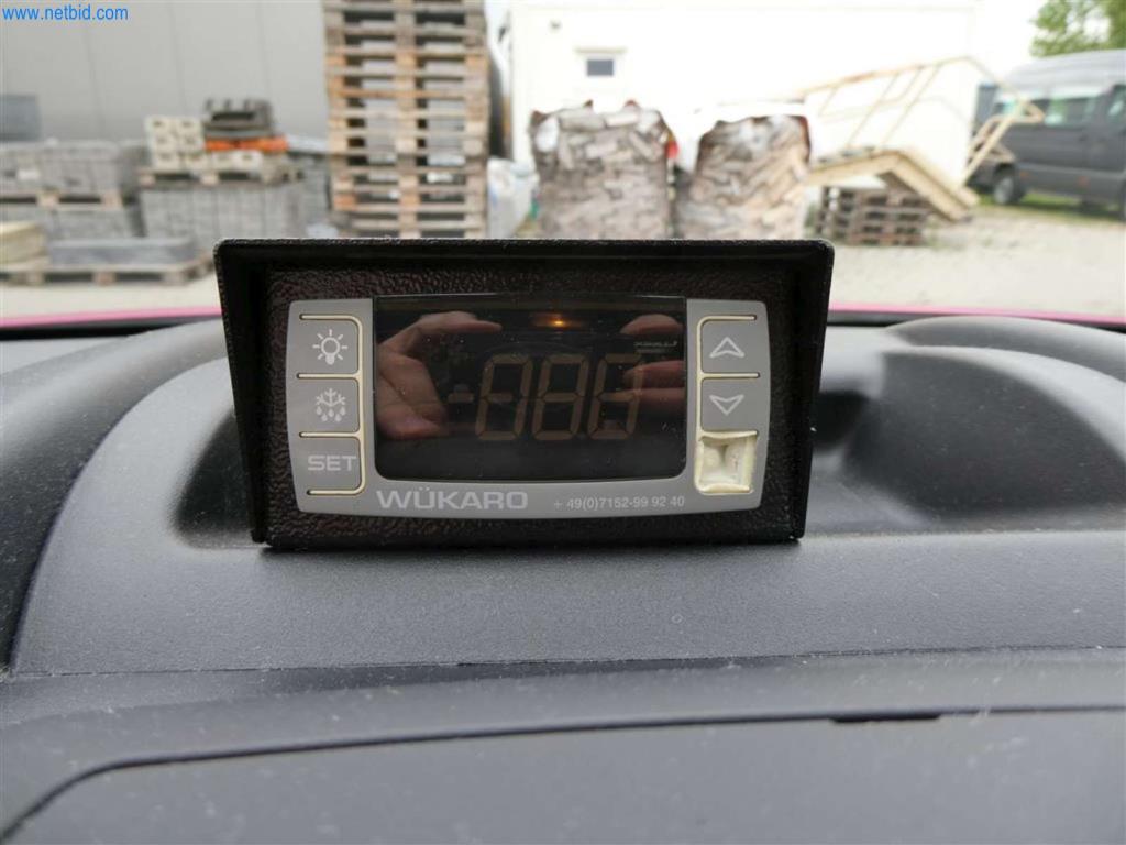 Geräte und Einrichtung einer Confiserie -17