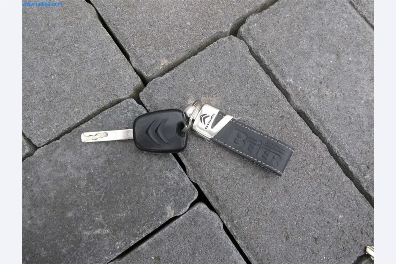 Equipamento e mobiliário para uma confeitaria-19