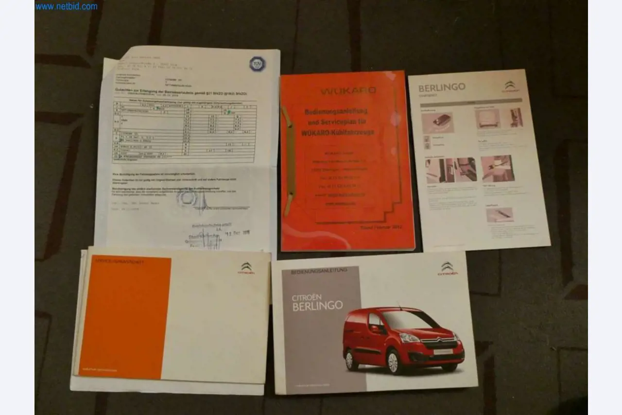 Equipamento e mobiliário para uma confeitaria-20