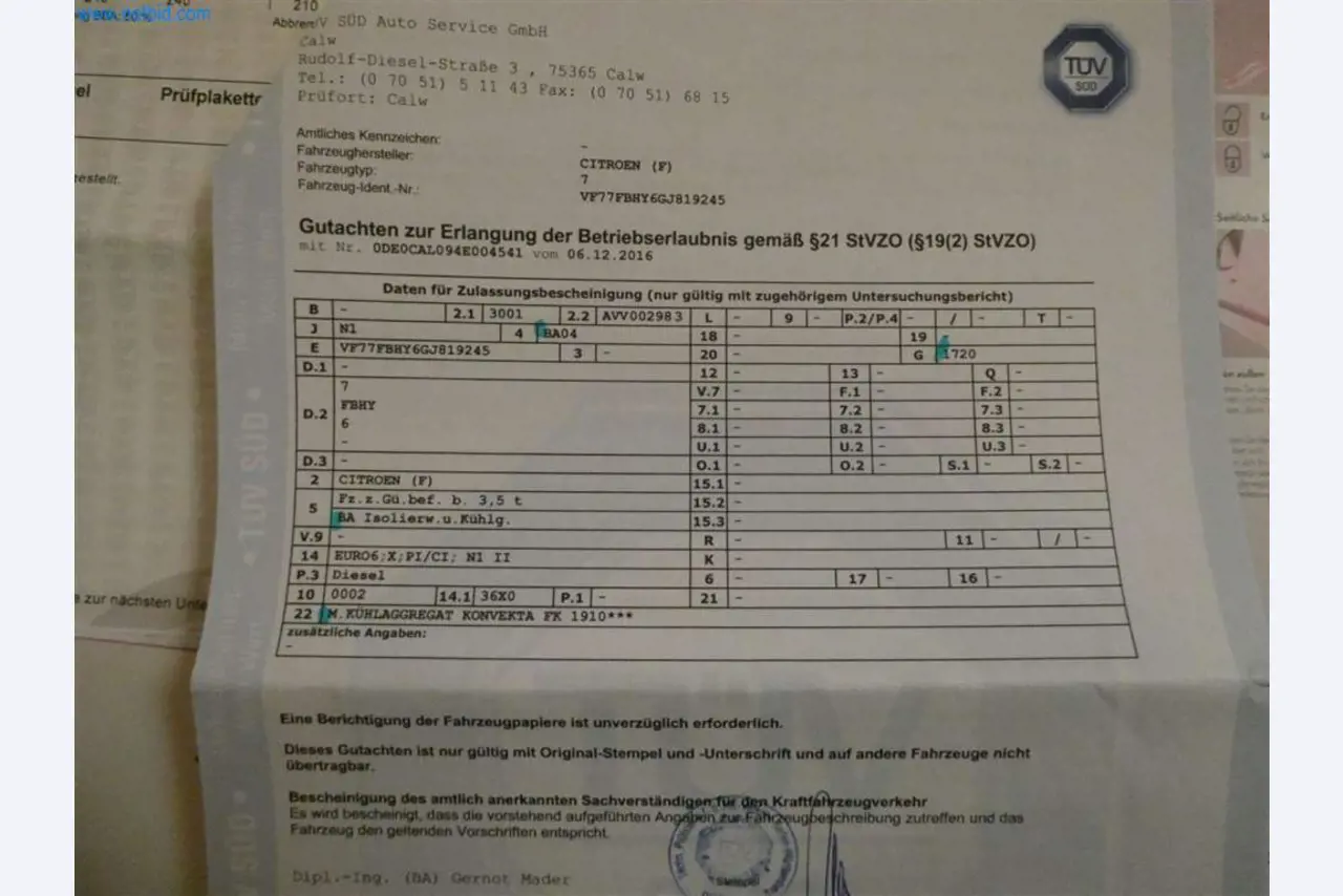 Equipamento e mobiliário para uma confeitaria-21