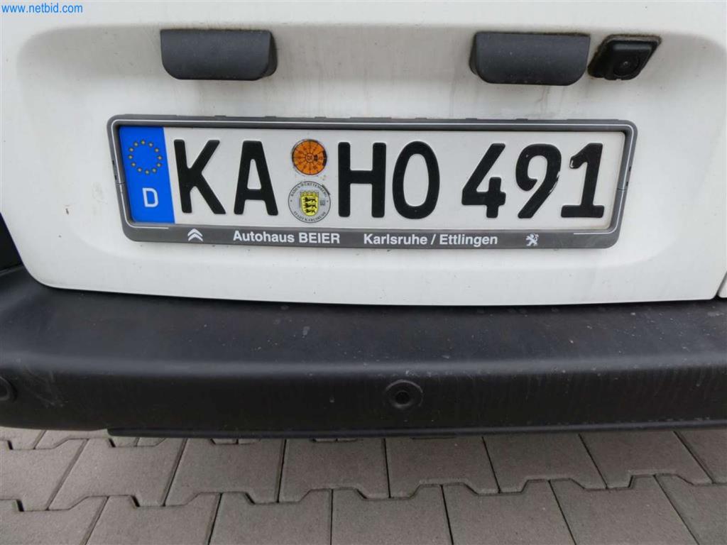 Geräte und Einrichtung einer Confiserie -22