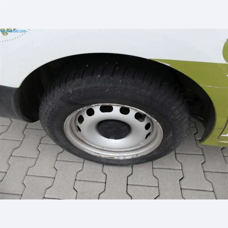 Equipamento e mobiliário para uma confeitaria-3