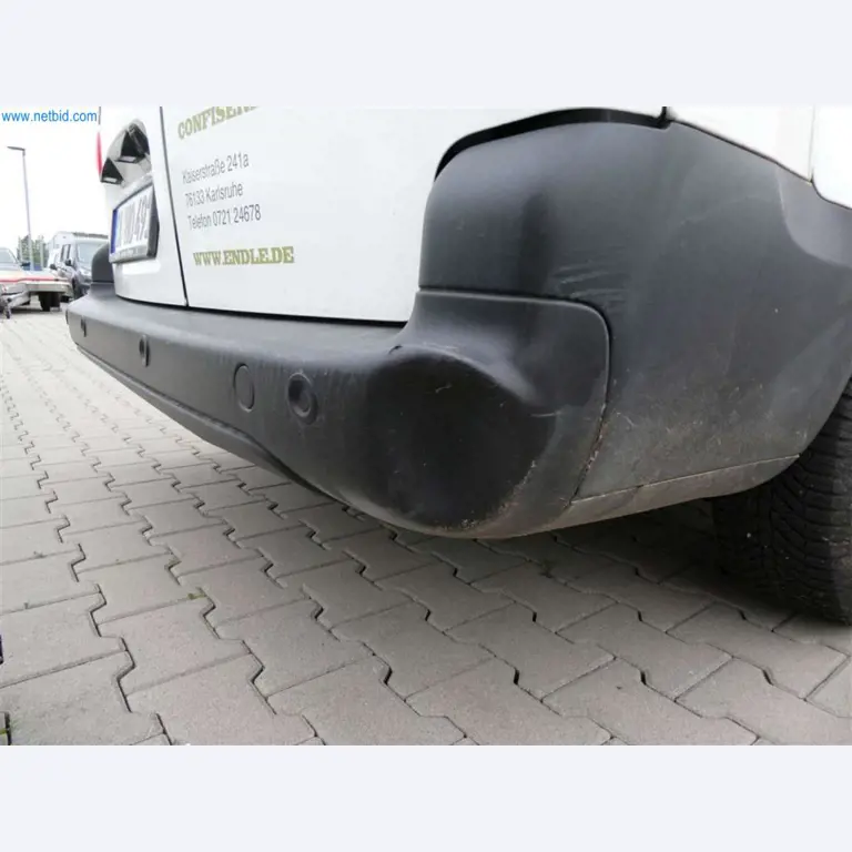 Equipamento e mobiliário para uma confeitaria-5